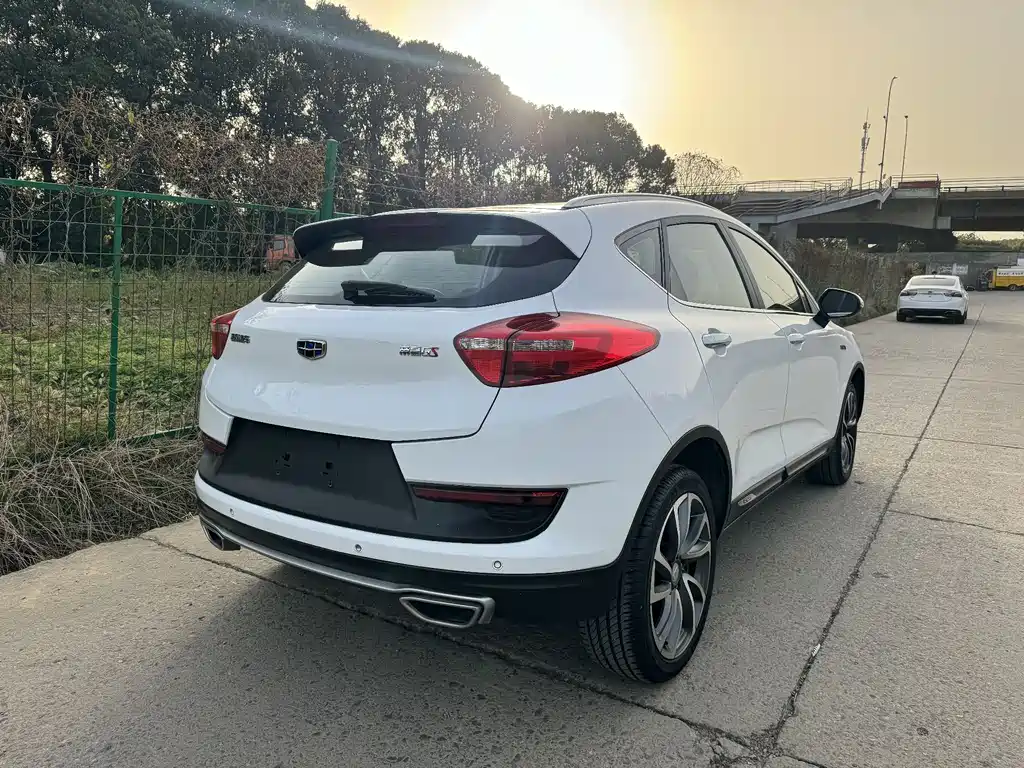 Emgrand GS Sport 1.4 T Auto Premium Style