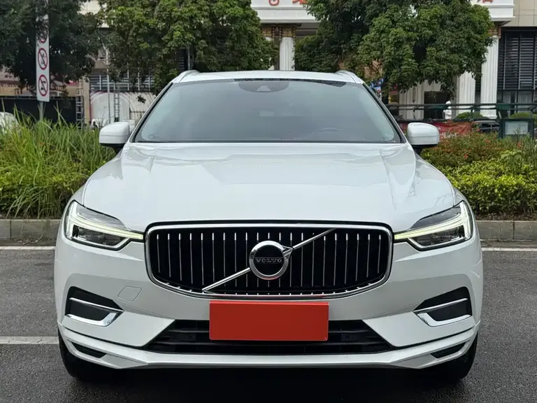Volvo XC60 T5 4 WD Smart Ease Luxury