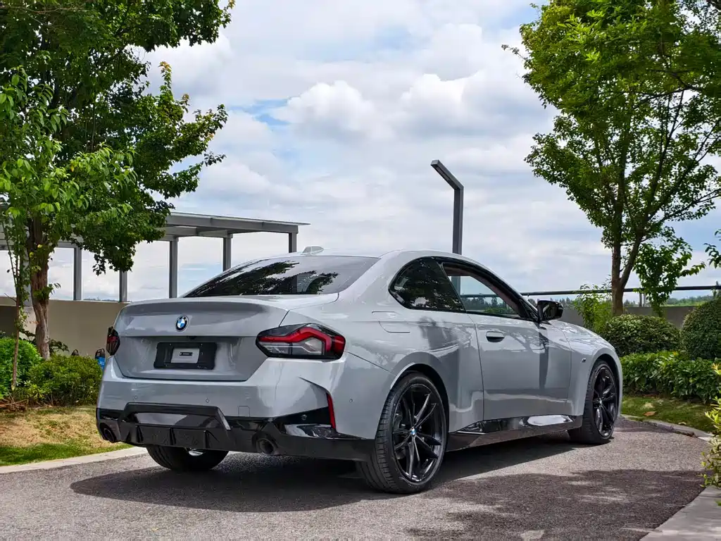 BMW 2 Series (Import) 225 i M Sport Night Package
