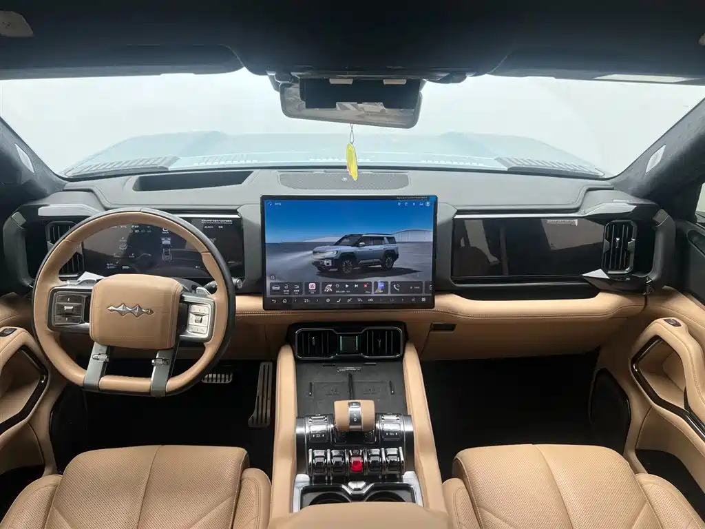 Leopard 8 Brave Flagship 7-seat