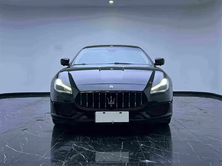 Maserati Quattroporte 3.0 T Standard