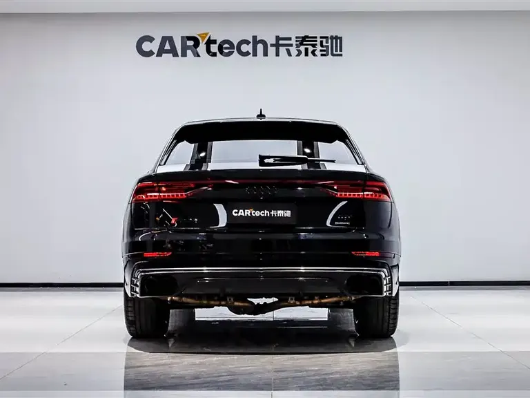Audi Q8 55 TFSI Luxury Dynamic