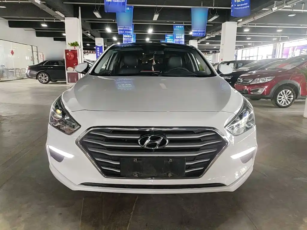 Mistra 1.8 L Auto Intelligent GLS CN-V