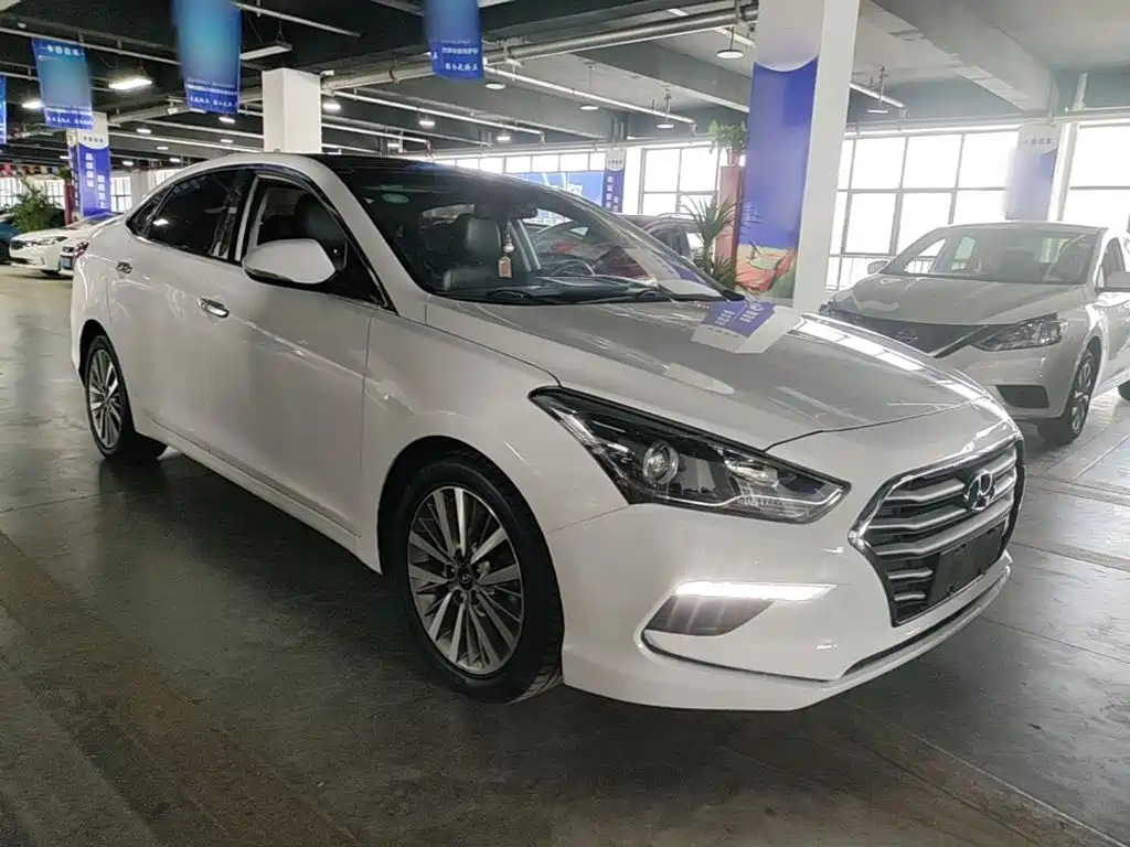 Mistra 1.8 L Auto Intelligent GLS CN-V