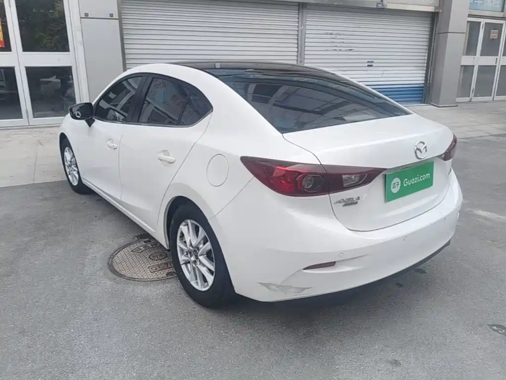 Mazda 3 Axela Sedan 1.5 L Auto Comfort