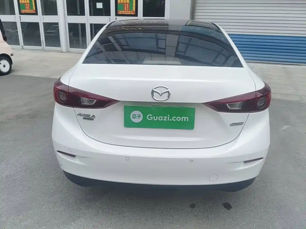 Mazda 3 Axela Sedan 1.5 L Auto Comfort