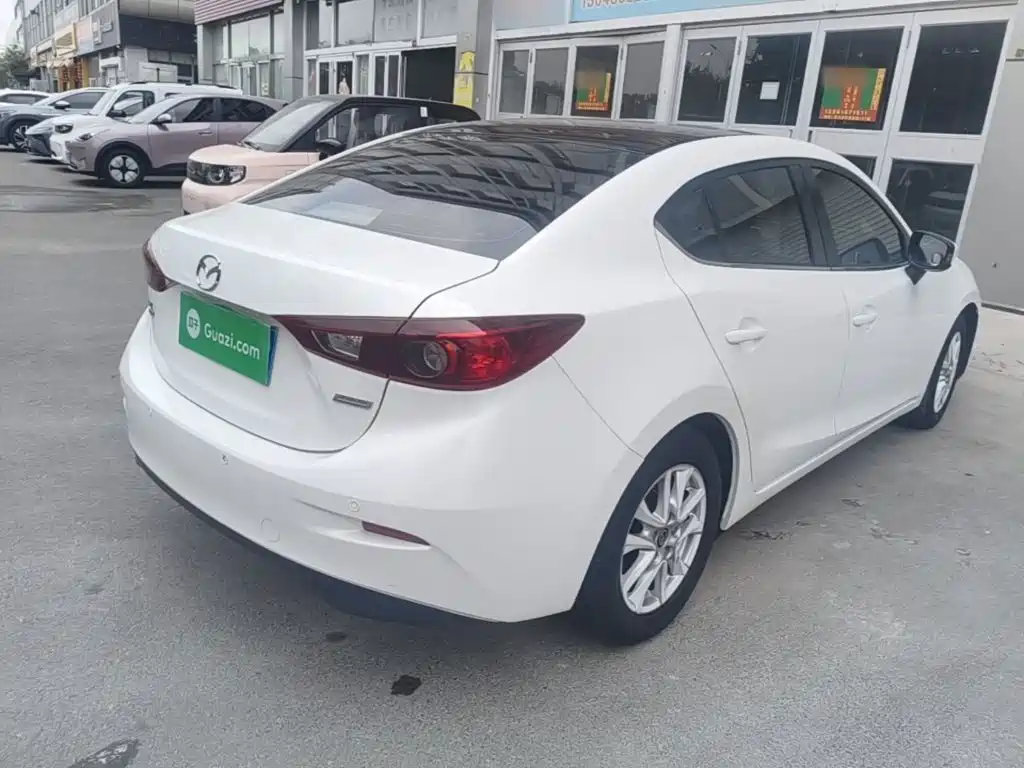 Mazda 3 Axela Sedan 1.5 L Auto Comfort