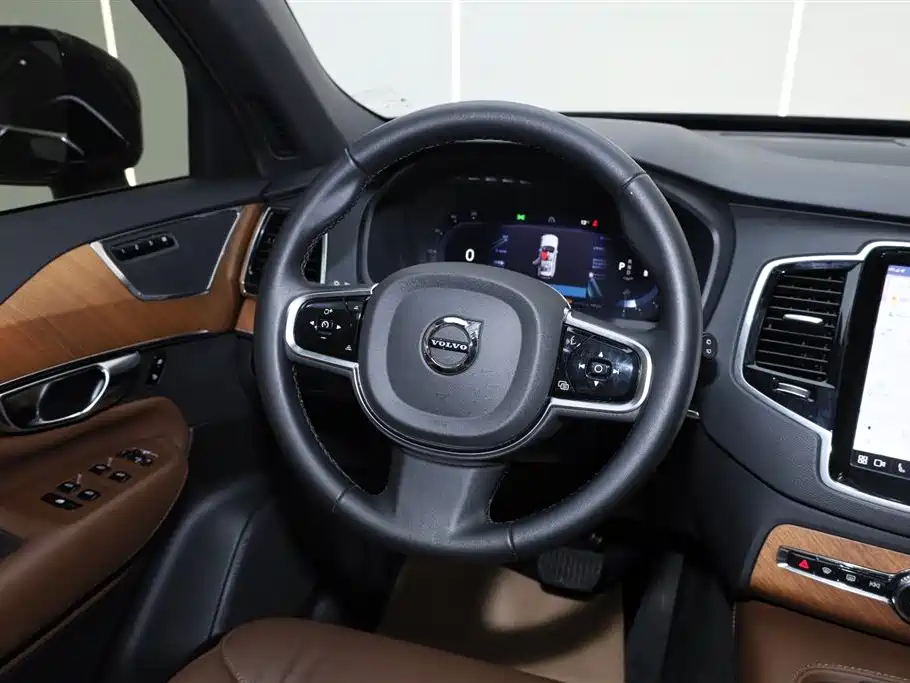 Volvo XC90 B6 Smart Ease Luxury 7-seat