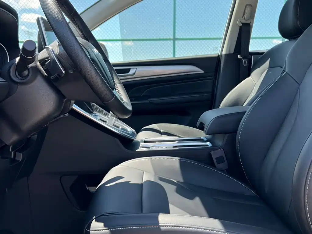 Haval M6 PLUS 1.5 T DCT Luxury Connected