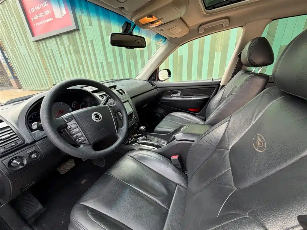 Rexton 雷斯特 2011款 2.0 T 四驱豪华导航版