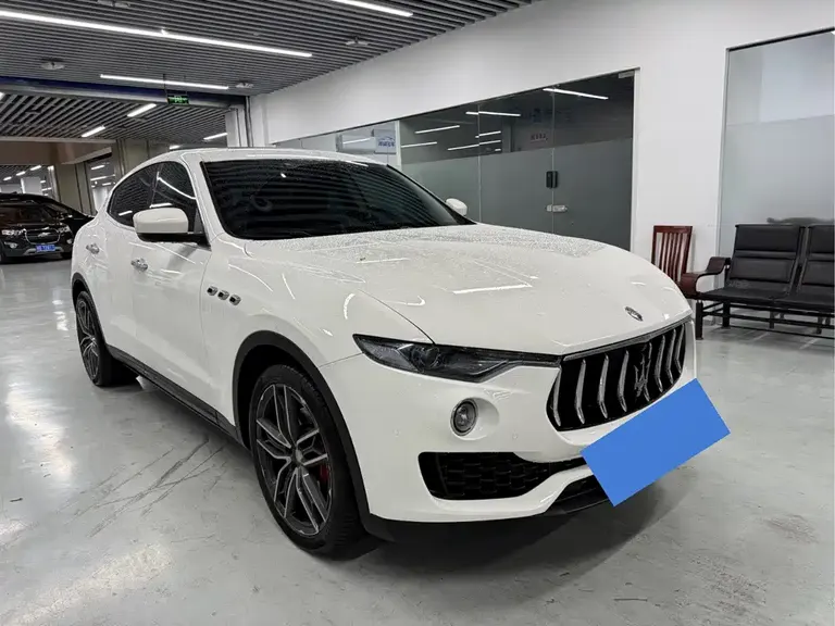 Maserati Levante 3.0 T Standard CN-V