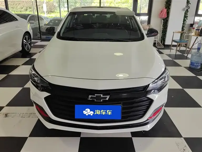Chevrolet Monza Mild Hybrid Redline 320 T DCT Brisk