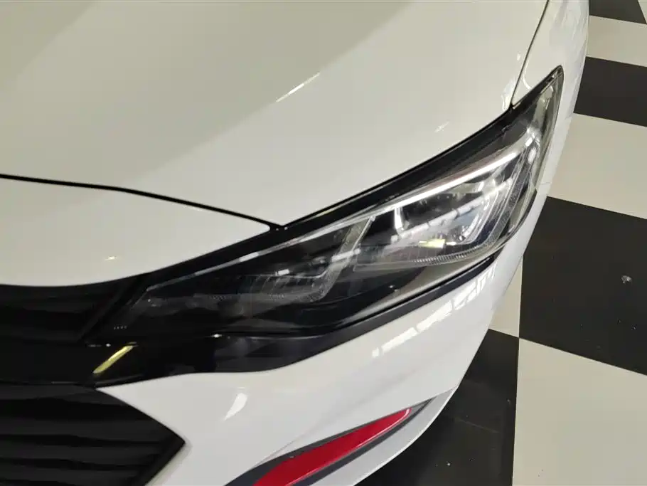Monza Mild Hybrid Redline 320 T DCT Brisk