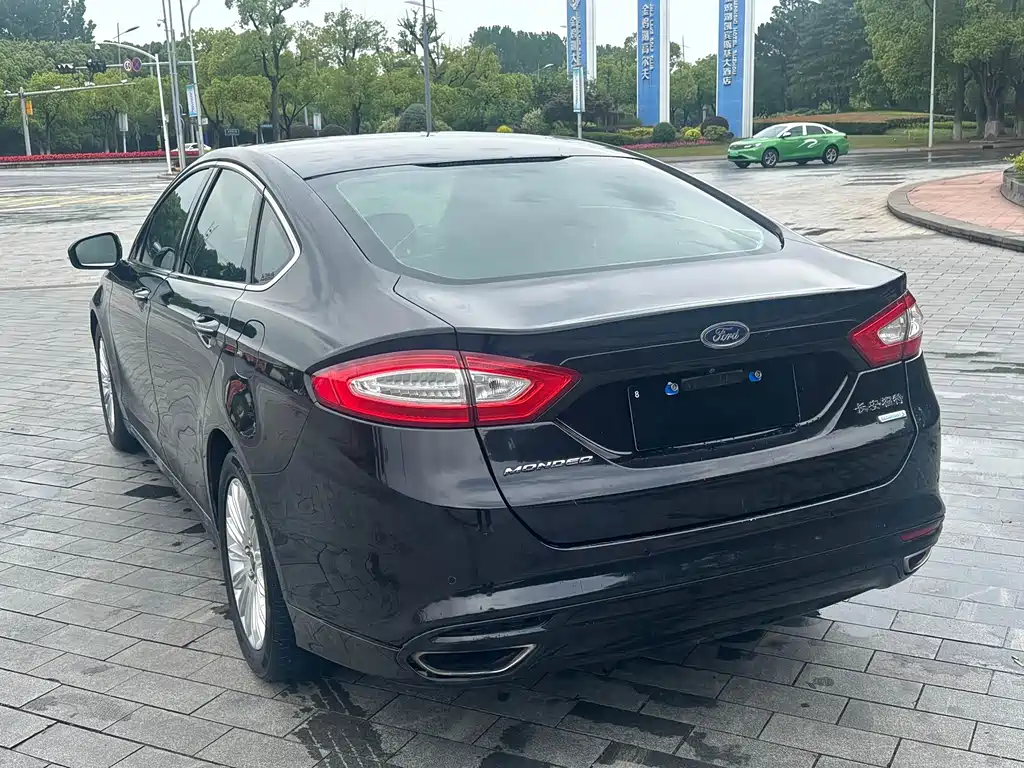 Mondeo 2.0 L GTDi200 Luxury