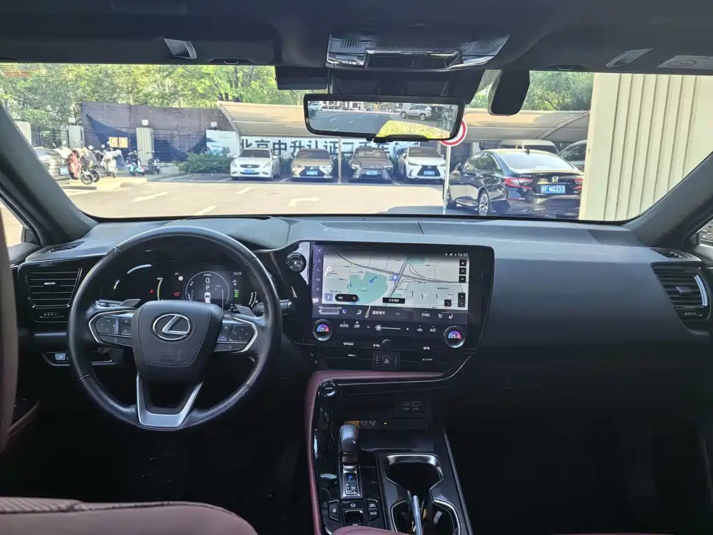 Lexus NX NEV 400 h+ Smooth