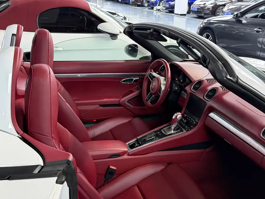 Porsche 718 Boxster 2.0 T