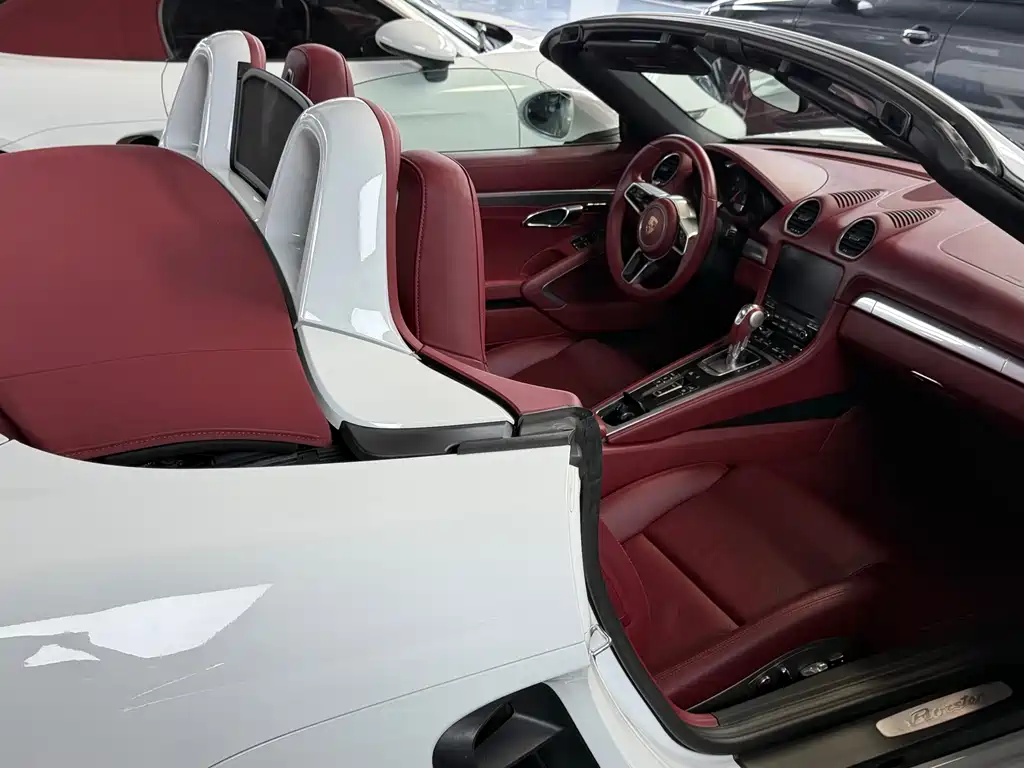 Porsche 718 Boxster 2.0 T