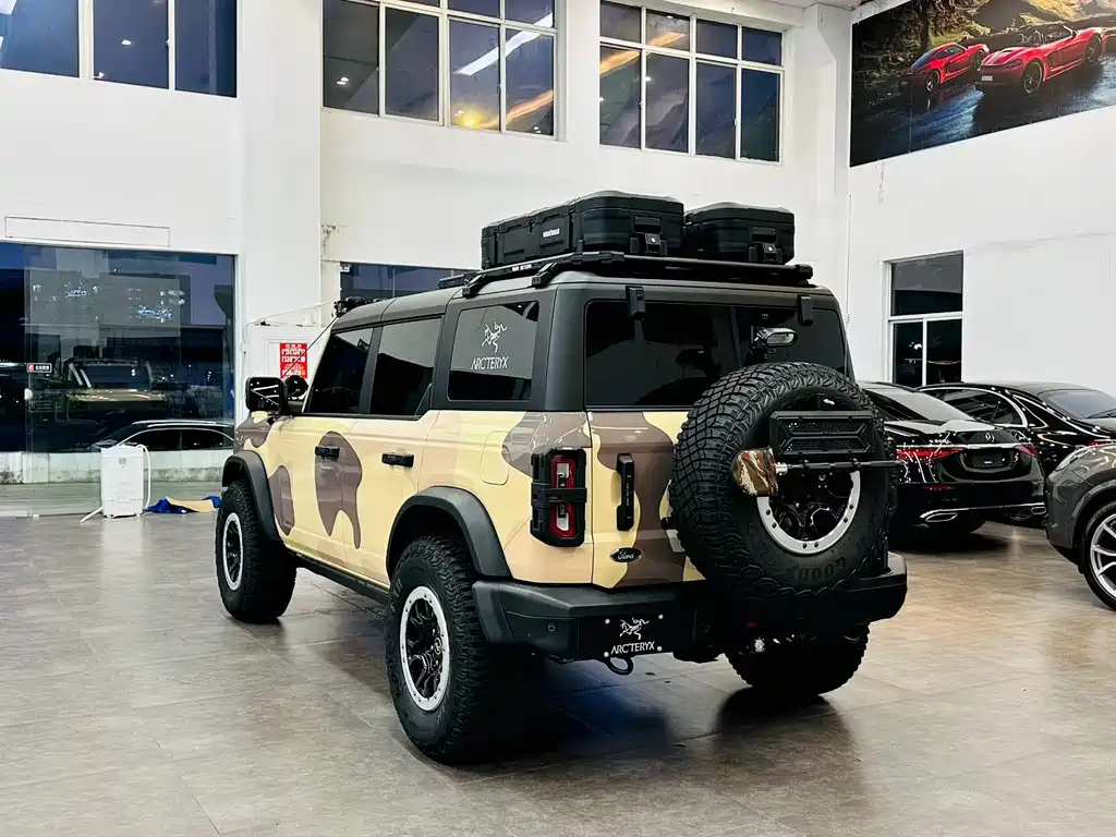 Ford Bronco 福特烈马 2026款 2.3 T 荒地