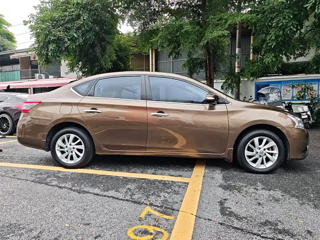 Sylphy 1.8 XL CVT Luxury