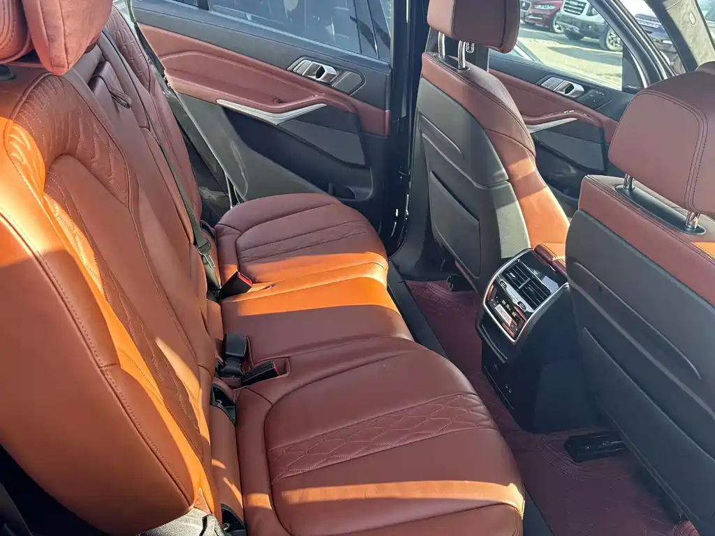 BMW X7 Facelift xDrive40 i Premium Luxury Package
