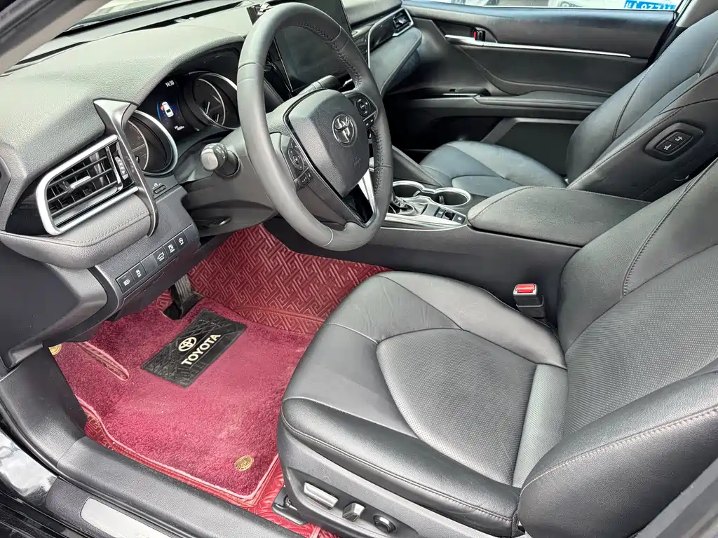 Camry 2.0 G Luxury