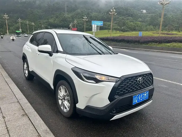 Toyota Corolla Cross 2.0 L Pioneer