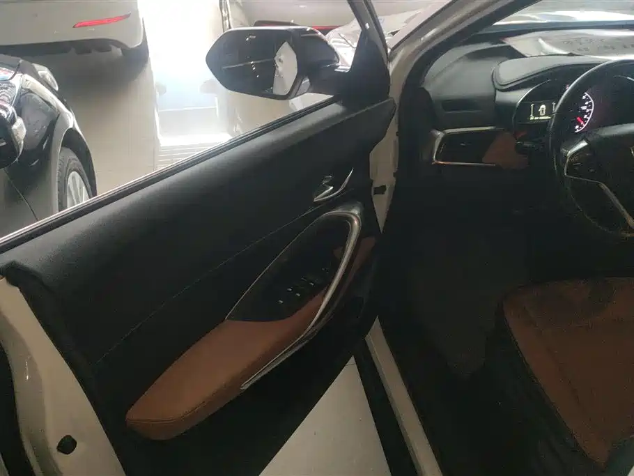 Baojun 510 1.5 L Manual Luxury