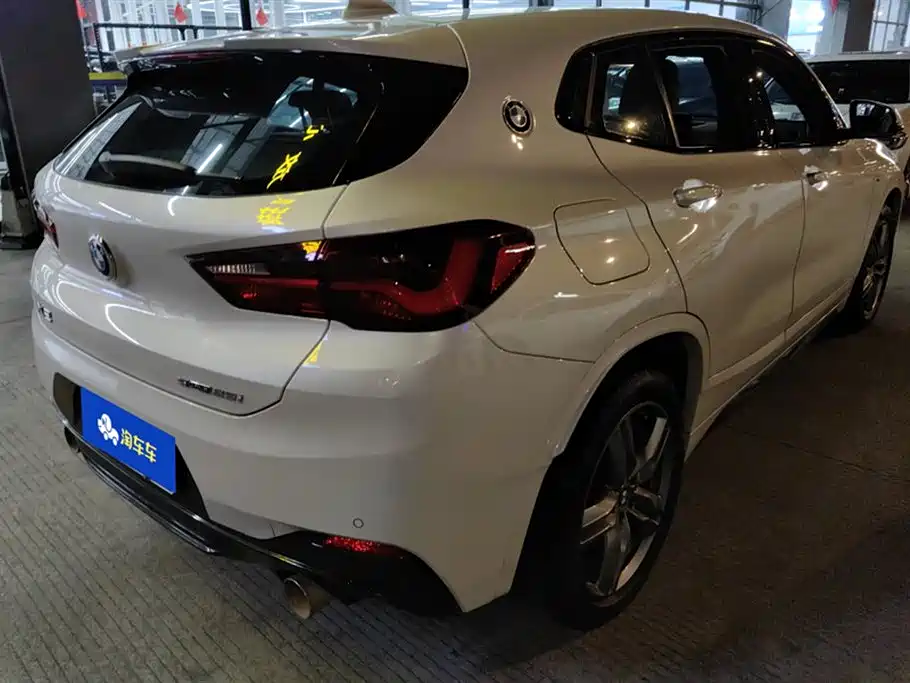 BMW X2 sDrive25 i Leading M Sport Package