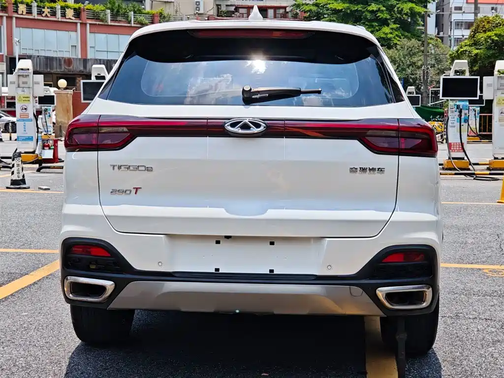 Tiggo 8 1.6 TGDI Auto Luxury