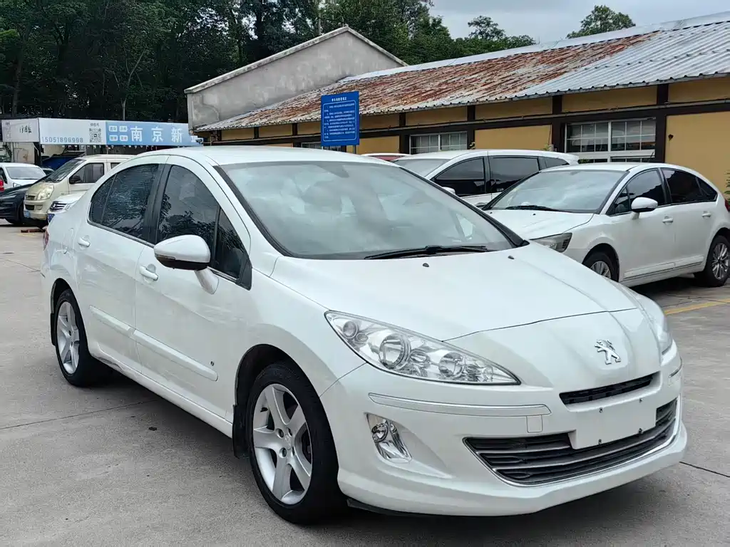 Peugeot 408 2.0 L Auto Comfort