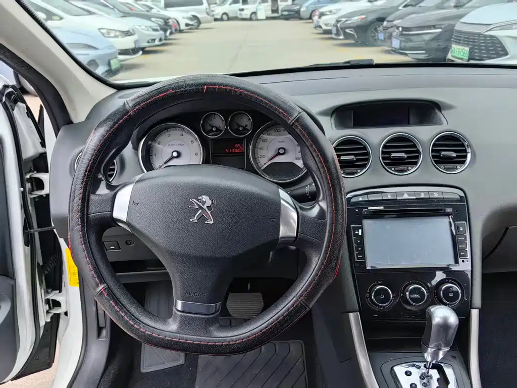 Peugeot 408 2.0 L Auto Comfort
