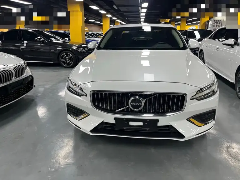 Volvo S60 B4 Smart Vision Luxury