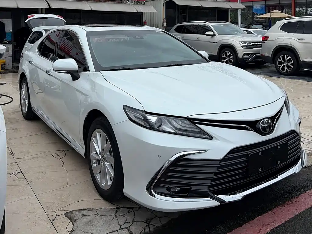 Camry 2.0 G Luxury