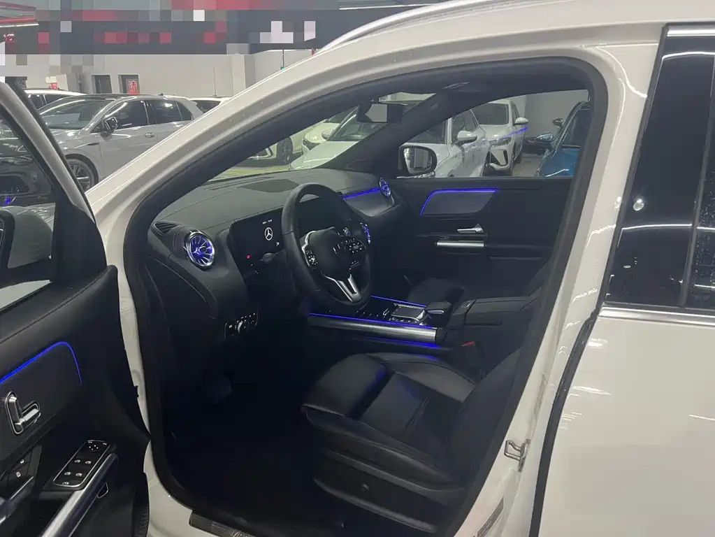 Mercedes-Benz GLA GLA 180