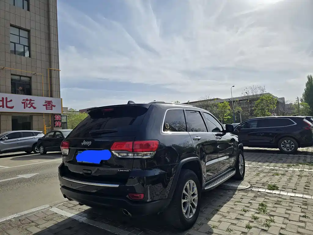 Grand Cherokee (Import) 3.0 L Comfort Enjoyment Navigation