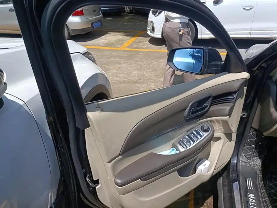 Malibu 2.0 L Auto Luxury