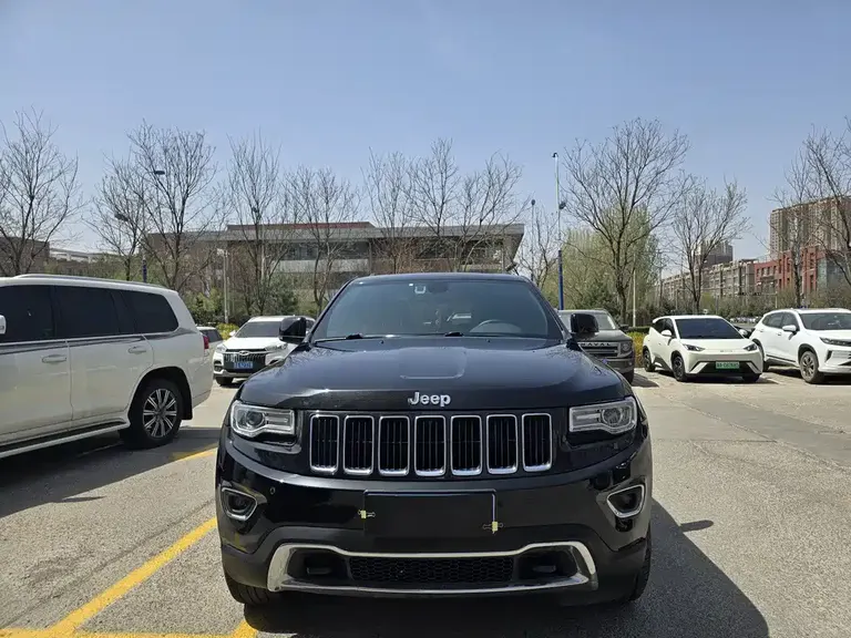Jeep Grand Cherokee (Import) 3.0 L Comfort Enjoyment Navigation