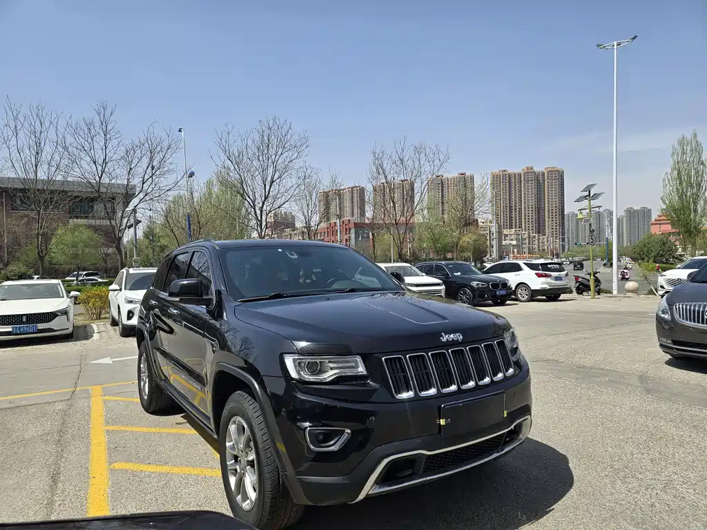 Grand Cherokee (Import) 3.0 L Comfort Enjoyment Navigation