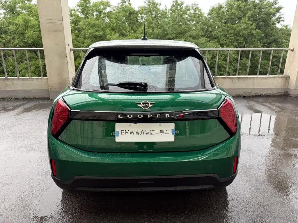 MINI 2.0 T COOPER S Artist 5-door