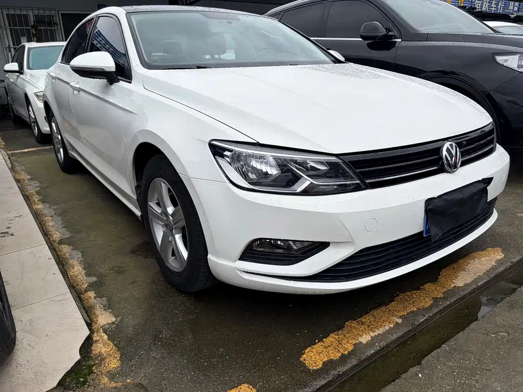 Lamando 280 TSI DSG Comfort