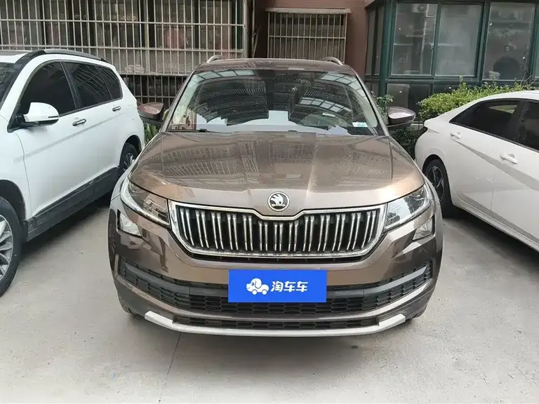 Skoda Kodiaq Facelift TSI330 5-seat 2 WD Luxury Enjoyment