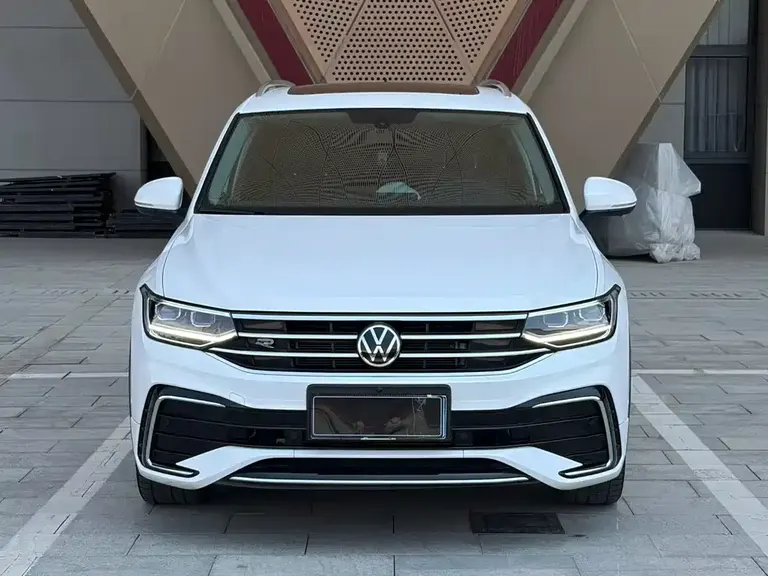 Volkswagen Tiguan L 330 TSI Auto 2 WD R-Line Premium
