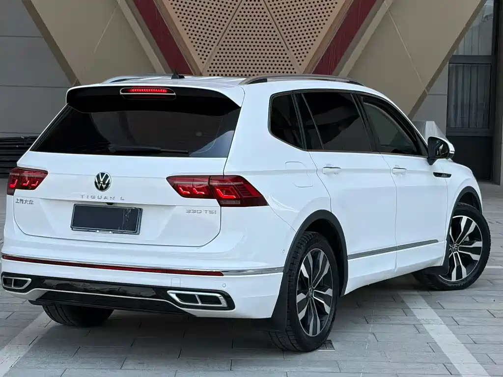 Tiguan L 330 TSI Auto 2 WD R-Line Premium