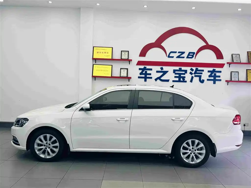 Lavida 1.6 L Auto Comfort