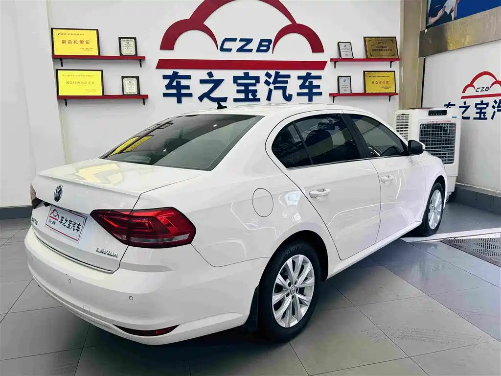 Lavida 1.6 L Auto Comfort