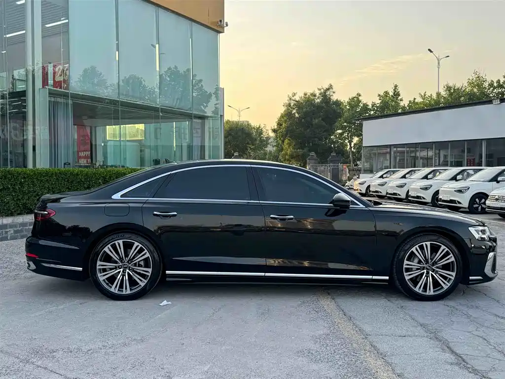 Audi A8 A8 L 45 TFSI quattro Luxury
