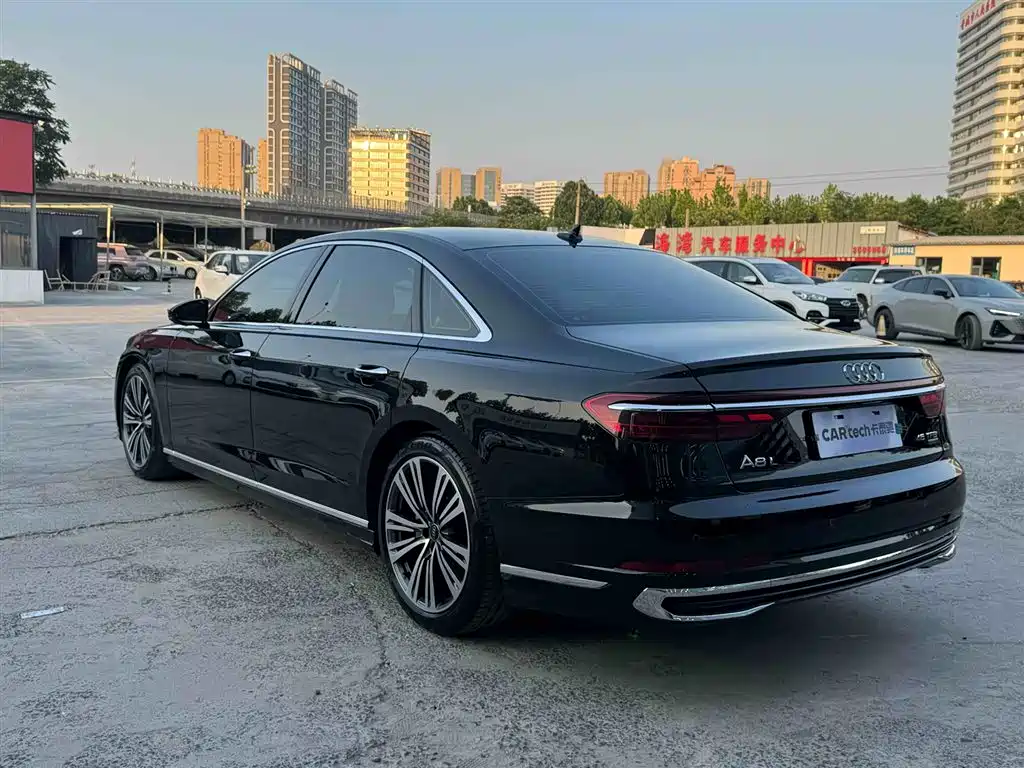 Audi A8 A8 L 45 TFSI quattro Luxury