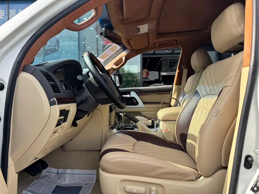 Land Cruiser (Import) 兰德酷路泽(进口) 2016款 4.6 L 中东版