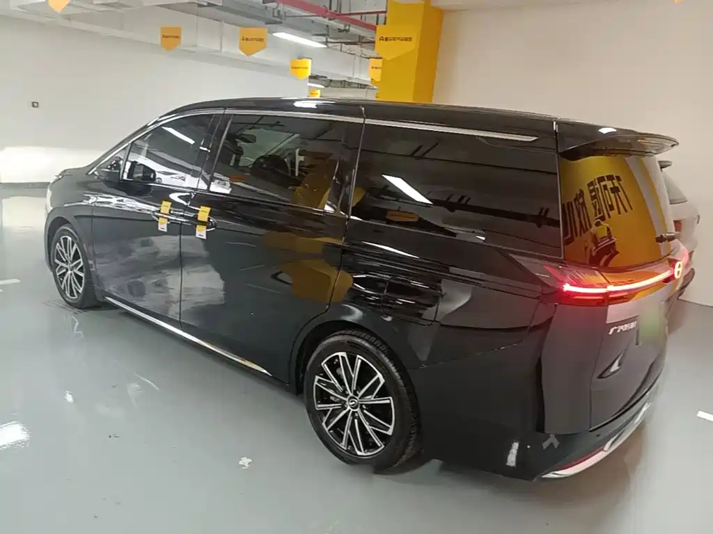Trumpchi E8 NEV 传祺E8 PHEV 2024款 150 km 龙腾星夜版