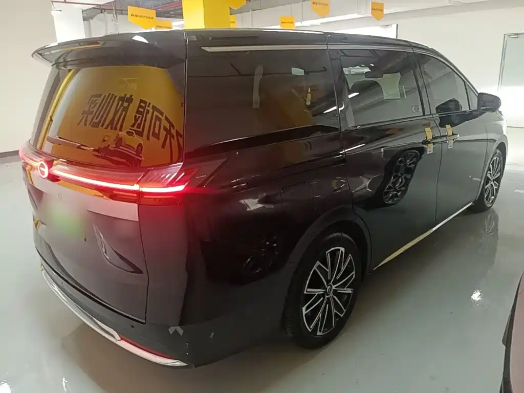 Trumpchi E8 NEV 传祺E8 PHEV 2024款 150 km 龙腾星夜版